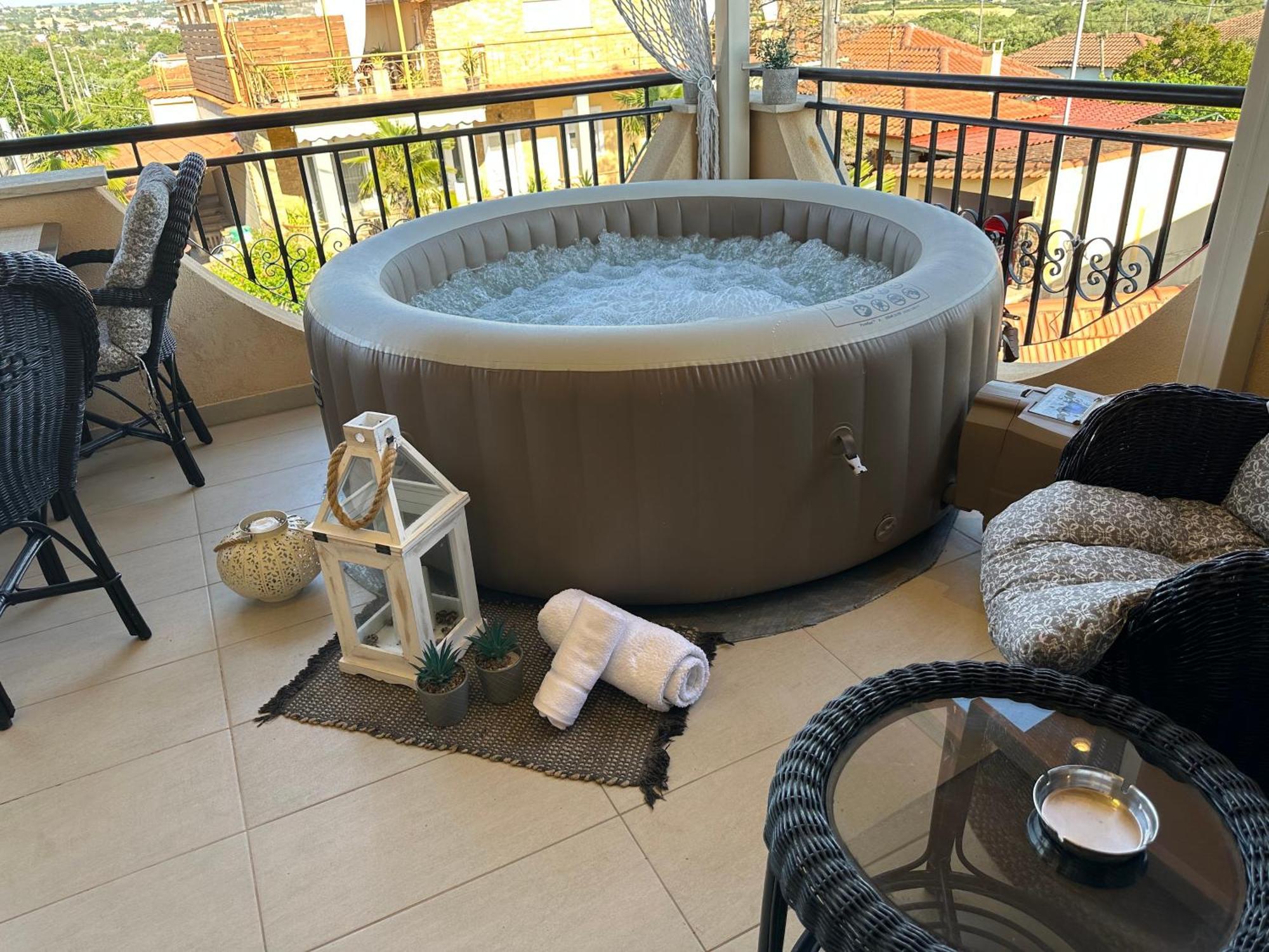 Vaso With Jacuzzi Epanomi